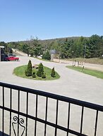 Bancroft Inn & Suites