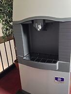 Bancroft Inn & Suites