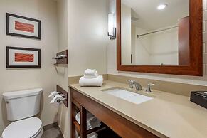 Comfort Inn & Suites Pittsburgh South