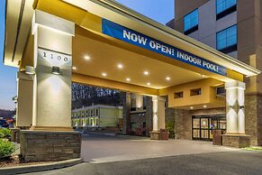 Comfort Inn & Suites Pittsburgh South