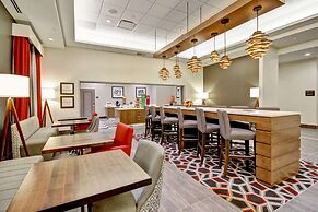 Hampton Inn & Suites by Hilton Medicine Hat