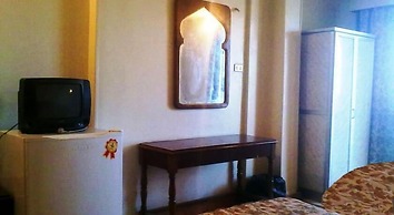 Orchida St. George Hotel