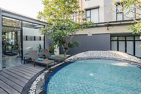 Kamaniiya Petitenget Seminyak