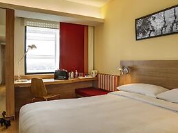 ibis Chennai City Centre Hotel