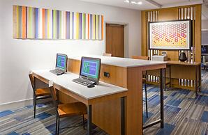 Holiday Inn Express & Suites Des Moines Downtown by IHG