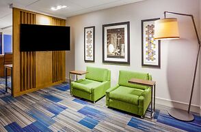 Holiday Inn Express & Suites Des Moines Downtown by IHG
