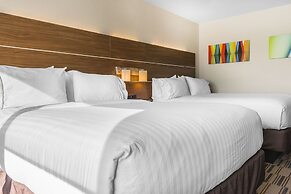 Holiday Inn Express & Suites Clarion by IHG