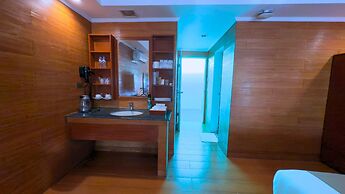 Whiterock Beach Hotel + Waterpark