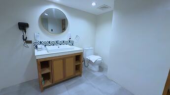 Whiterock Beach Hotel + Waterpark