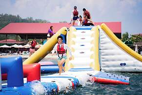 Whiterock Beach Hotel + Waterpark