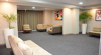 Ratsun Nadi Airport Apartment Hotel