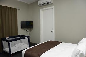 Ratsun Nadi Airport Apartment Hotel