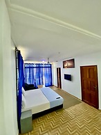 Eden Lodge