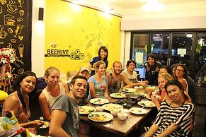 Beehive Phuket Old Town - Hostel