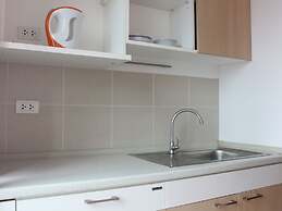 Beehive Phuket Old Town - Hostel