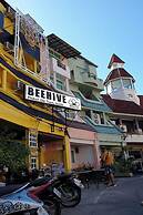 Beehive Phuket Old Town - Hostel