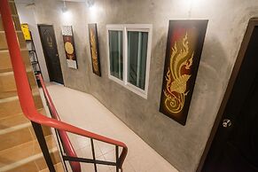 Beehive Phuket Old Town - Hostel