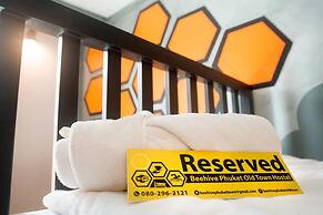 Beehive Phuket Old Town - Hostel