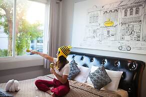 Beehive Phuket Old Town - Hostel