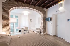 Domenichino Luxury Home