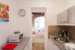 Domenichino Luxury Home