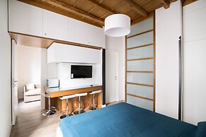 Domenichino Luxury Home