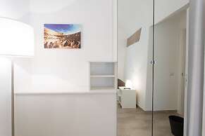 Domenichino Luxury Home