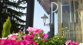 Hotel Porta Rivera