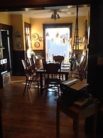 Maison McKenzie House