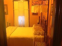 Maison McKenzie House