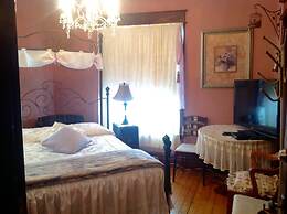 Maison McKenzie House