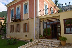 Archontiko Parnassus Dadi