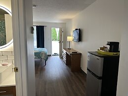 Chase Country Inn Motel