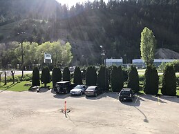 Chase Country Inn Motel