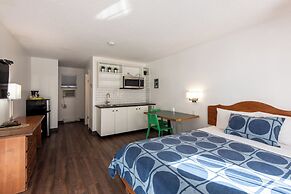 Chase Country Inn Motel