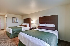 Castle Rock Inn & Suites