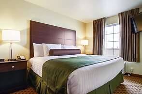 Castle Rock Inn & Suites