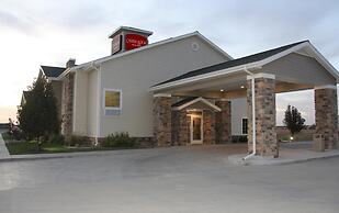 Castle Rock Inn & Suites