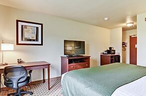 Castle Rock Inn & Suites