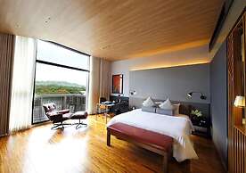 Midori Clark Hotel and Casino