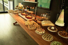 Midori Clark Hotel and Casino