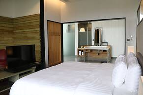 Midori Clark Hotel and Casino