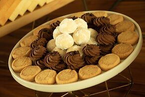 Midori Clark Hotel and Casino