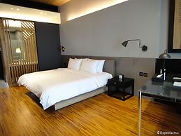 Midori Clark Hotel and Casino