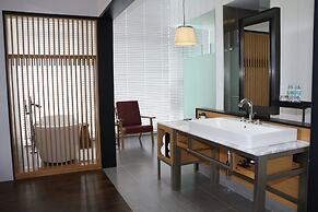 Midori Clark Hotel and Casino