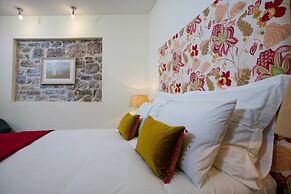 Zephyrus Boutique Accommodation