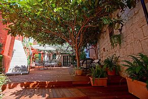 Zephyrus Boutique Accommodation