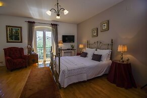 Zephyrus Boutique Accommodation