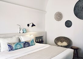 Santo Pure Oia Suites & Villas