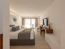 Santo Pure Oia Suites & Villas